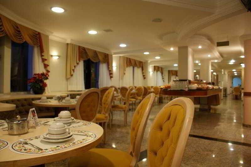 Hotel Del Rey Curitiba By Poty - Na Famosa Rua XV De Novembro المظهر الخارجي الصورة